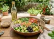 Insalata estiva di ceci, cetriolo, avocado e menta