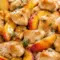 Pollo alle pesche in padella
